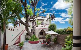 Hotel Casa Blanca
